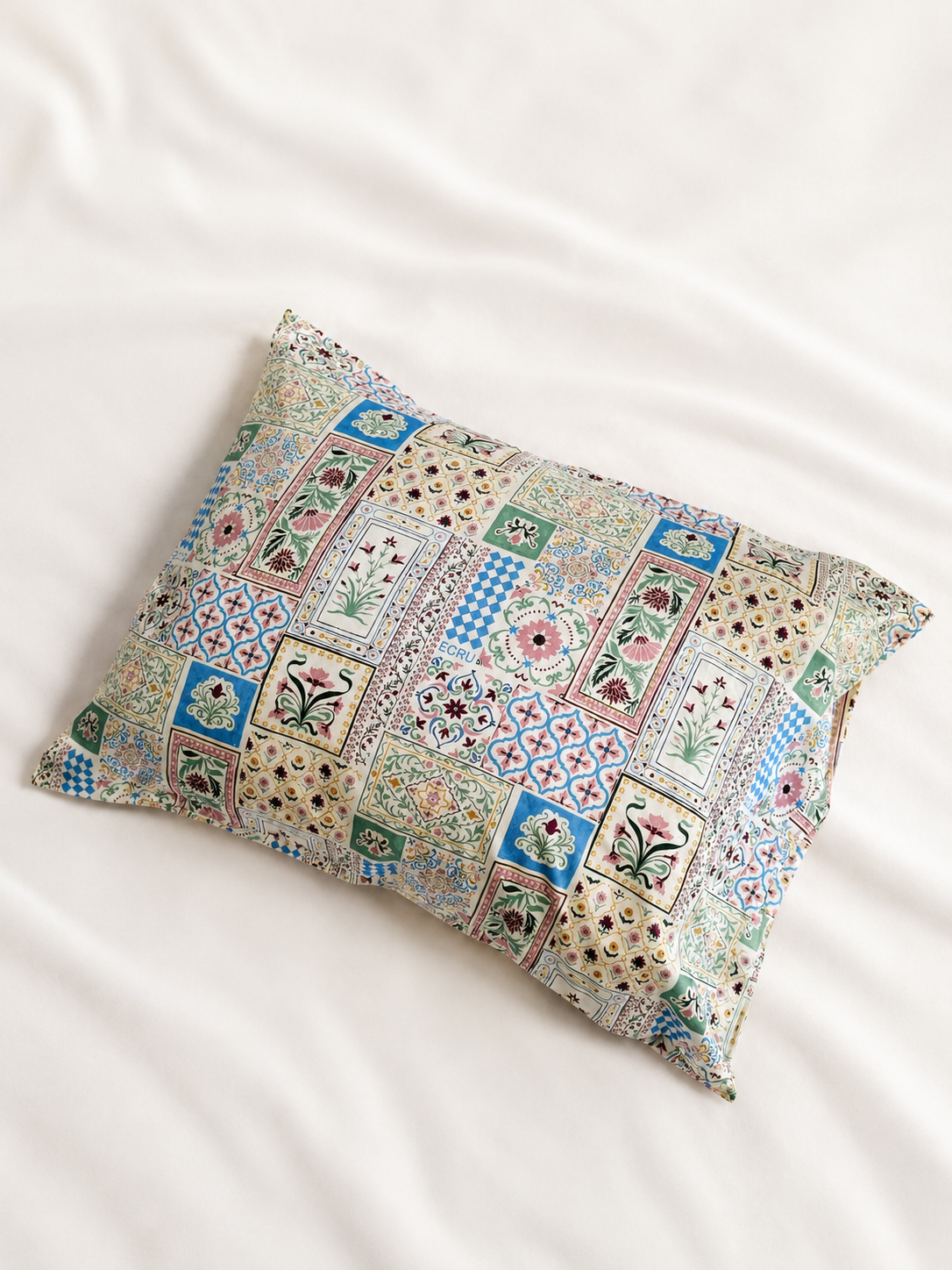 Pillow Case Ornamental Bloom x ECRU