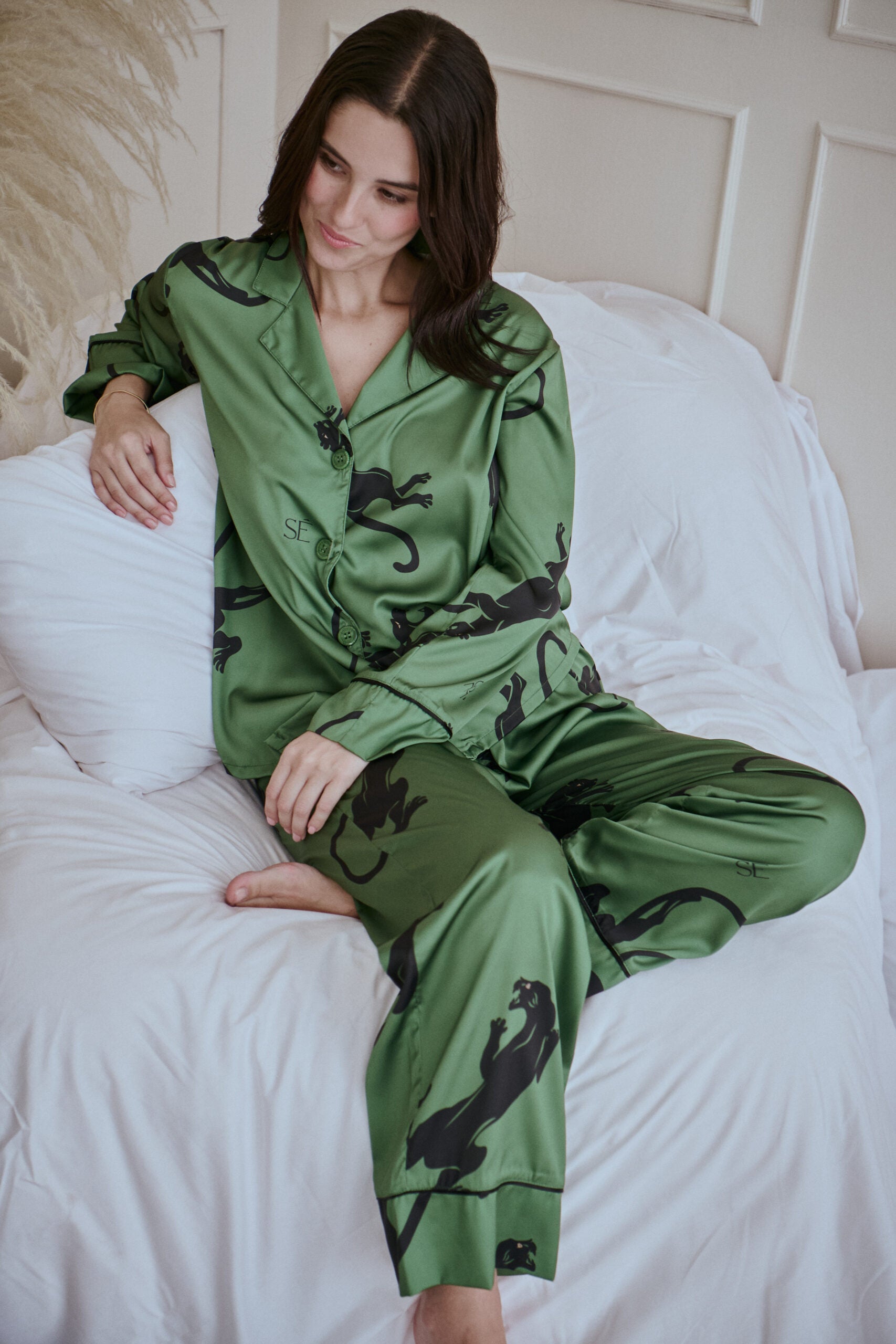 Silky Panther Greens