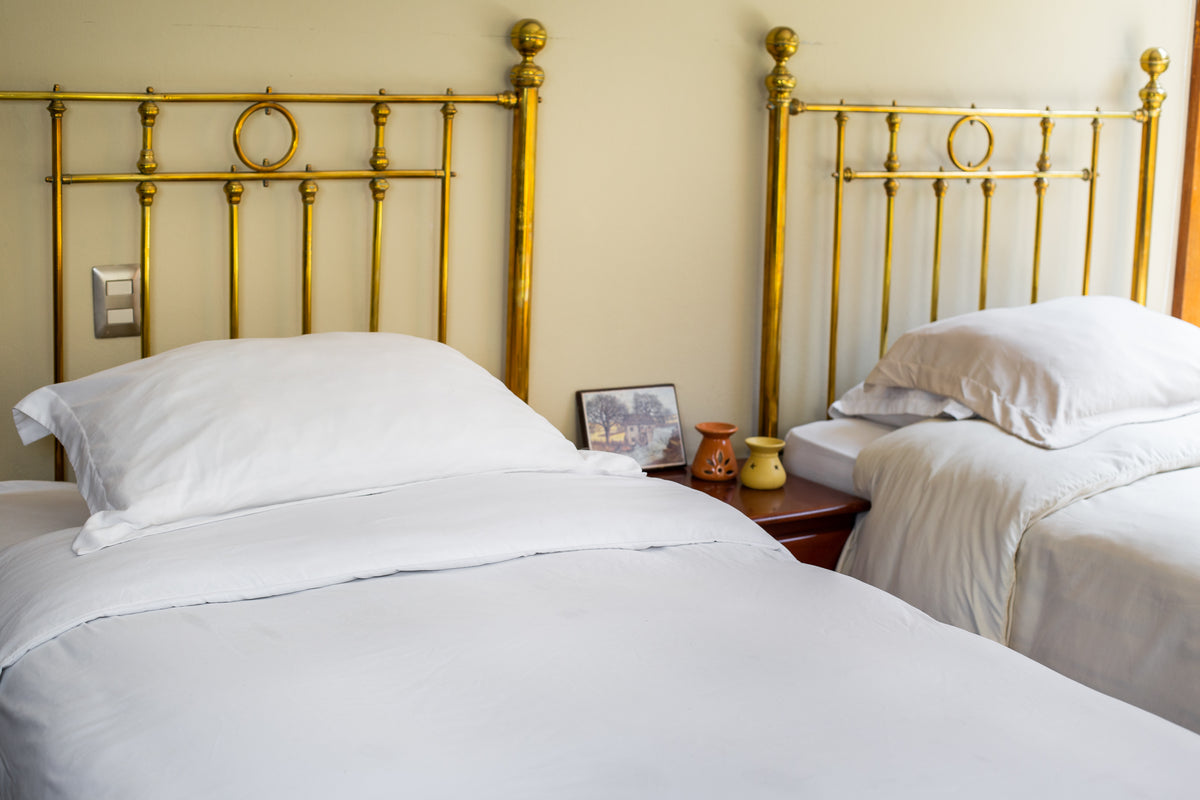 Set Cubreduvet Bambú 1800 King - Simoné x Homebrands